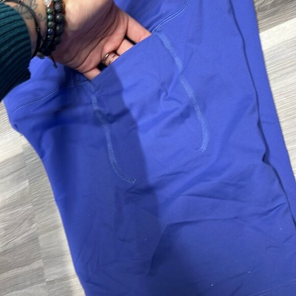 Under armour blue bike shorts with pockets size medium - Picture 8 of 8